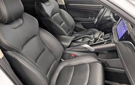 Geely Atlas, 2022 год, 1 990 000 рублей, 24 фотография