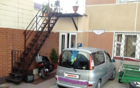 Toyota FunCargo, 2004 год, 650 000 рублей, 3 фотография