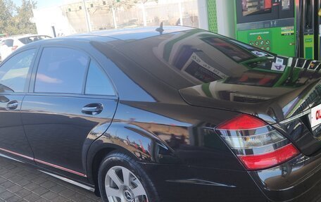 Mercedes-Benz S-Класс, 2005 год, 900 000 рублей, 3 фотография