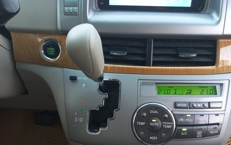 Toyota Previa III, 2008 год, 1 950 000 рублей, 17 фотография