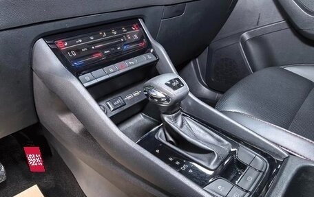 Skoda Karoq I, 2022 год, 2 257 000 рублей, 19 фотография