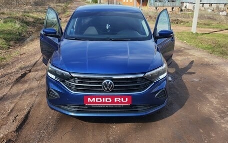 Volkswagen Polo VI (EU Market), 2021 год, 1 700 000 рублей, 17 фотография