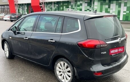 Opel Zafira C рестайлинг, 2013 год, 950 000 рублей, 8 фотография