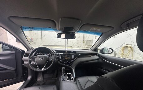 Toyota Camry, 2020 год, 3 800 000 рублей, 6 фотография