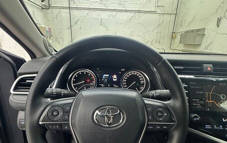 Toyota Camry, 2020 год, 3 800 000 рублей, 7 фотография