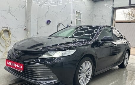 Toyota Camry, 2020 год, 3 800 000 рублей, 3 фотография