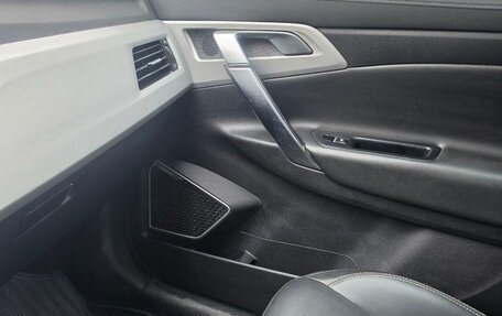 Geely Atlas I, 2019 год, 1 300 000 рублей, 23 фотография