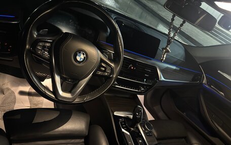 BMW 5 серия, 2018 год, 3 290 000 рублей, 12 фотография