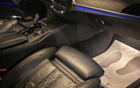 BMW 5 серия, 2018 год, 3 290 000 рублей, 13 фотография