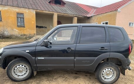 Chevrolet Niva I рестайлинг, 2011 год, 800 000 рублей, 8 фотография