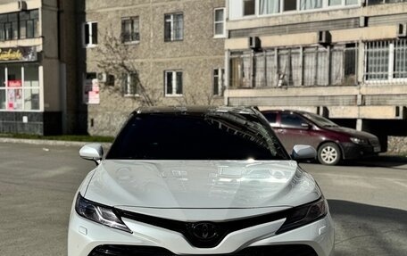 Toyota Camry, 2020 год, 2 750 000 рублей, 2 фотография