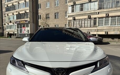 Toyota Camry, 2020 год, 2 750 000 рублей, 8 фотография
