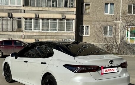 Toyota Camry, 2020 год, 2 750 000 рублей, 15 фотография