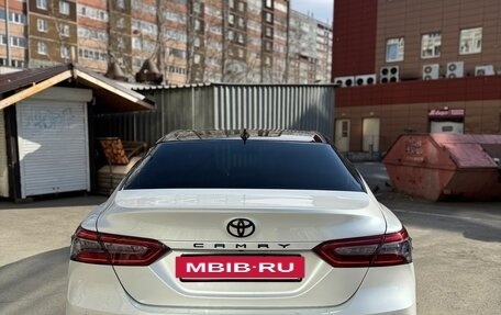 Toyota Camry, 2020 год, 2 750 000 рублей, 13 фотография