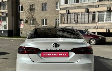 Toyota Camry, 2020 год, 2 750 000 рублей, 17 фотография