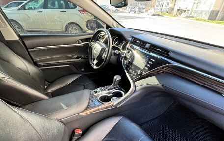 Toyota Camry, 2020 год, 2 750 000 рублей, 24 фотография