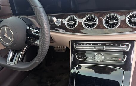 Mercedes-Benz E-Класс, 2017 год, 3 375 000 рублей, 12 фотография