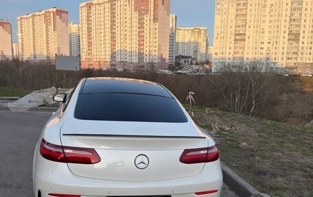 Mercedes-Benz E-Класс, 2017 год, 3 375 000 рублей, 5 фотография