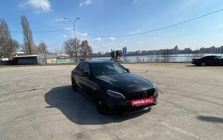 Mercedes-Benz C-Класс, 2017 год, 2 900 000 рублей, 3 фотография