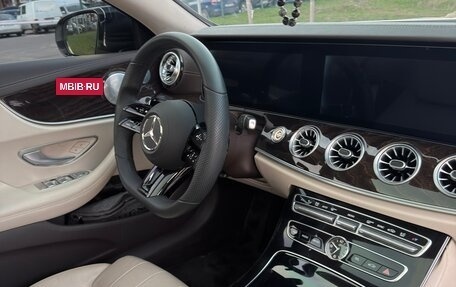 Mercedes-Benz E-Класс, 2017 год, 3 375 000 рублей, 10 фотография