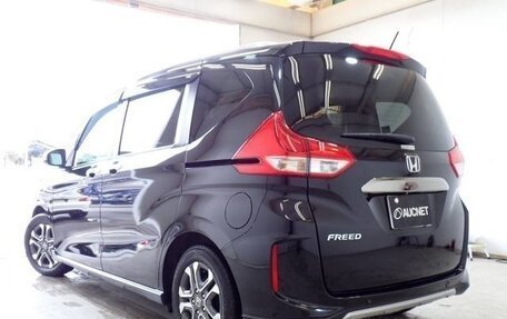 Honda Freed II, 2021 год, 1 620 000 рублей, 6 фотография