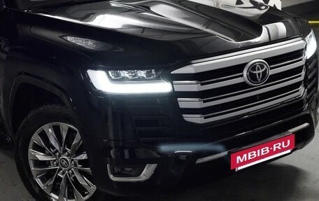 Toyota Land Cruiser, 2022 год, 9 000 000 рублей, 4 фотография