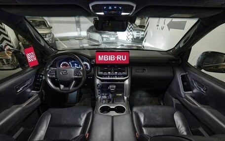 Toyota Land Cruiser, 2022 год, 9 000 000 рублей, 22 фотография