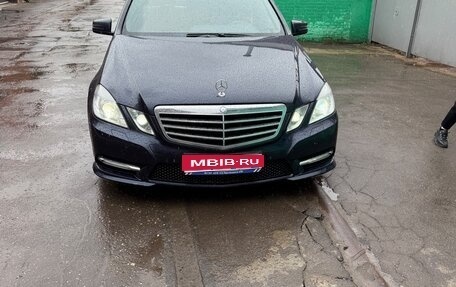 Mercedes-Benz E-Класс, 2012 год, 2 050 000 рублей, 1 фотография