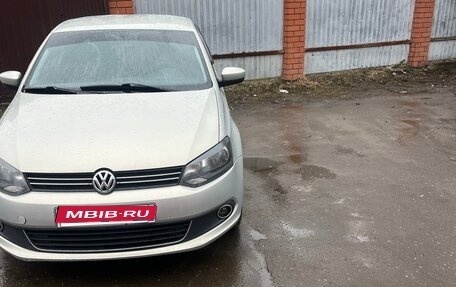 Volkswagen Polo VI (EU Market), 2012 год, 675 000 рублей, 1 фотография