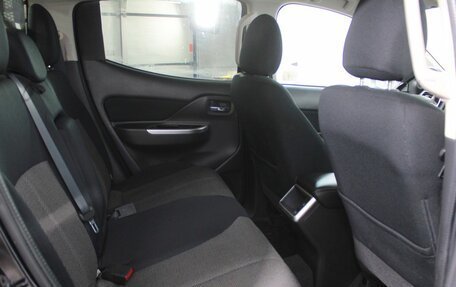 Mitsubishi L200 IV рестайлинг, 2020 год, 2 800 000 рублей, 12 фотография