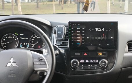 Mitsubishi Outlander III рестайлинг 3, 2012 год, 1 350 000 рублей, 8 фотография