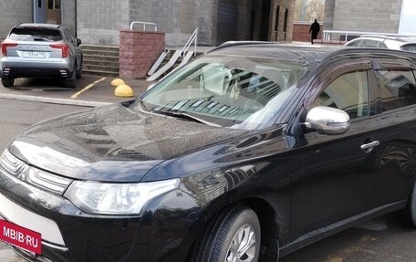 Mitsubishi Outlander III рестайлинг 3, 2012 год, 1 350 000 рублей, 3 фотография