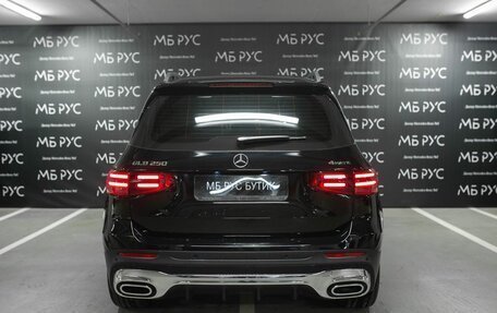 Mercedes-Benz GLB, 2024 год, 6 570 000 рублей, 4 фотография