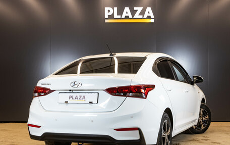 Hyundai Solaris II рестайлинг, 2018 год, 989 000 рублей, 4 фотография