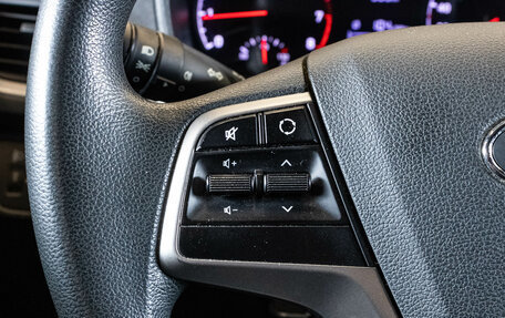 Hyundai Solaris II рестайлинг, 2018 год, 989 000 рублей, 16 фотография