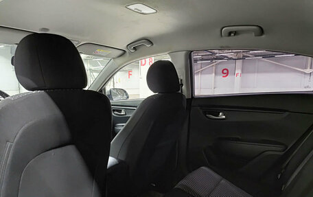 KIA Rio IV, 2018 год, 1 359 000 рублей, 15 фотография