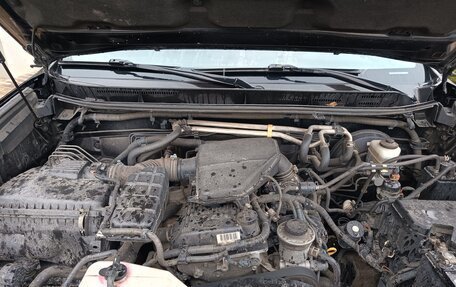 Toyota Land Cruiser Prado 150 рестайлинг 2, 2011 год, 2 800 000 рублей, 7 фотография