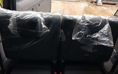 Toyota Land Cruiser Prado 150 рестайлинг 2, 2011 год, 2 800 000 рублей, 12 фотография