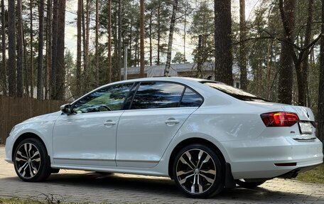 Volkswagen Jetta VI, 2018 год, 1 570 000 рублей, 2 фотография