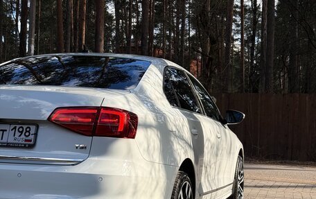 Volkswagen Jetta VI, 2018 год, 1 570 000 рублей, 4 фотография