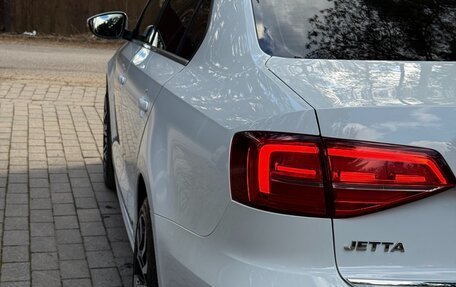 Volkswagen Jetta VI, 2018 год, 1 570 000 рублей, 7 фотография