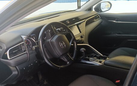 Toyota Camry, 2018 год, 1 999 999 рублей, 7 фотография