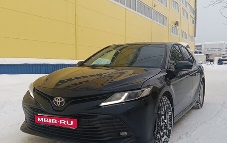 Toyota Camry, 2018 год, 1 999 999 рублей, 6 фотография