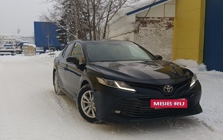 Toyota Camry, 2018 год, 1 999 999 рублей, 5 фотография