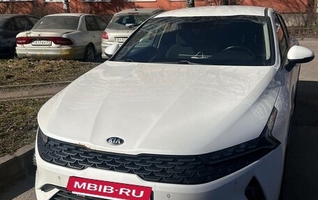 KIA K5, 2021 год, 1 600 000 рублей, 2 фотография