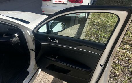 KIA K5, 2021 год, 1 600 000 рублей, 18 фотография