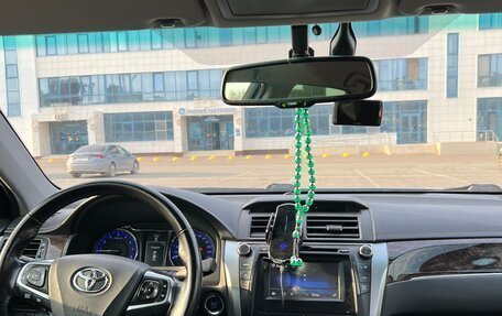 Toyota Camry, 2016 год, 1 900 000 рублей, 9 фотография