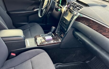 Toyota Camry, 2016 год, 1 900 000 рублей, 24 фотография