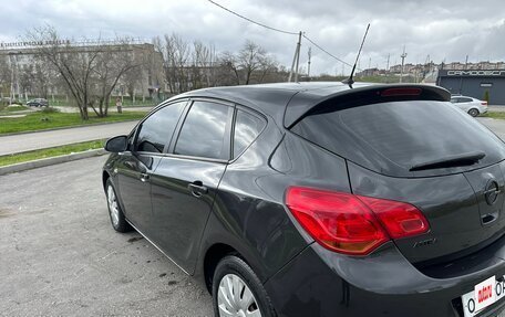 Opel Astra J, 2011 год, 670 000 рублей, 6 фотография