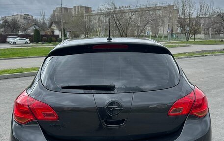 Opel Astra J, 2011 год, 670 000 рублей, 7 фотография